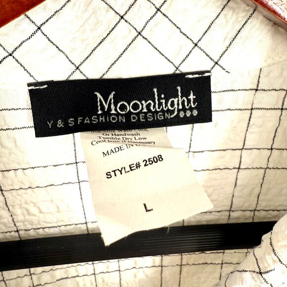 Moonlight by YandS Designs Stylish Women's Checkered Blouse with Red Accents - Picture 2 of 8